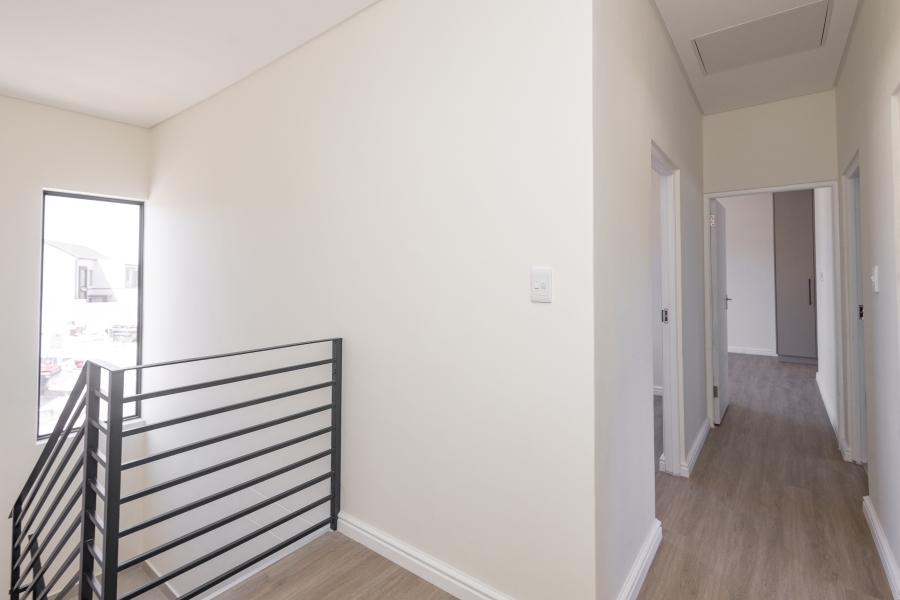 4 Bedroom Property for Sale in Sandown Western Cape